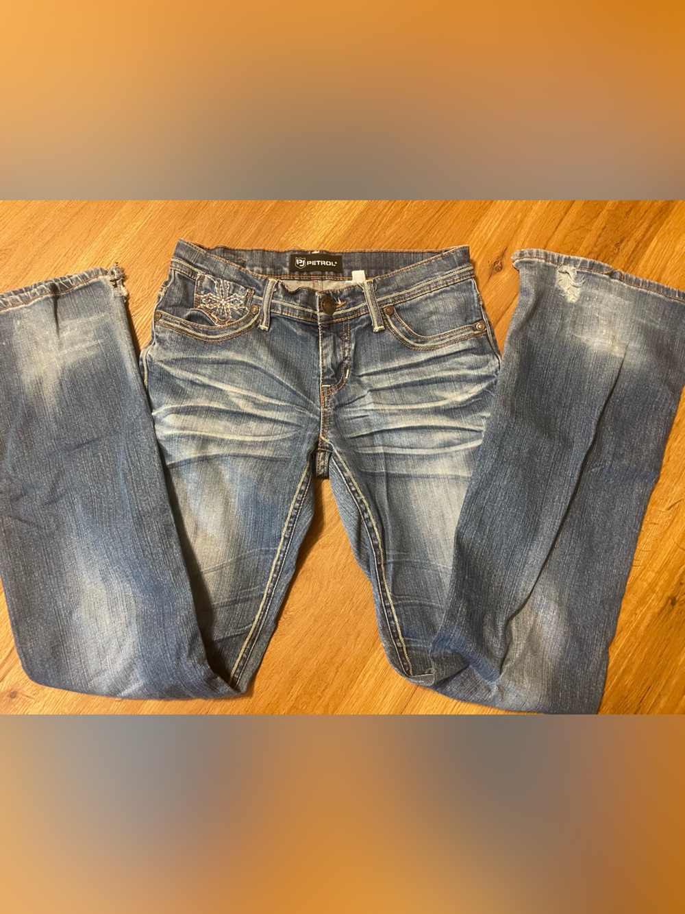 Petrol jeans